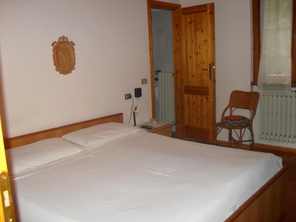 Albergo La Genzianella بيلاجيو المظهر الخارجي الصورة