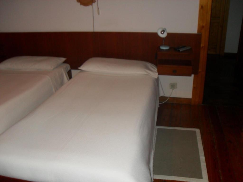 Albergo La Genzianella بيلاجيو الغرفة الصورة